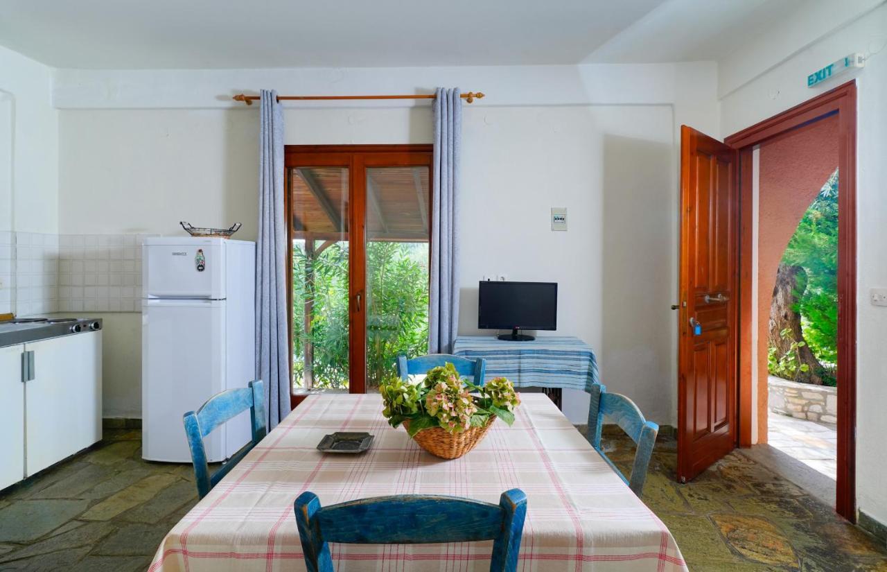 Giola Bungalows Sirines Astris Exterior photo